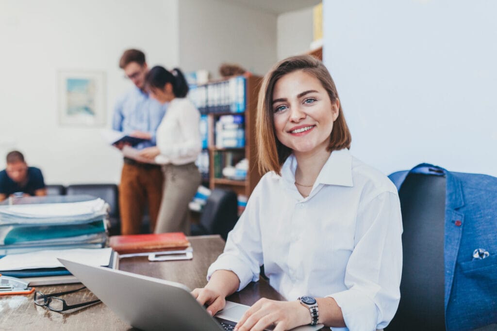 Businessfrau im Büro