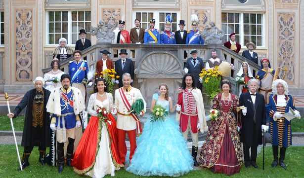 csm 104489 rakoczy fest gruppenfoto historische persoenlichkeiten 2016 c bayer. staatsbad bad kissingen gmbh fotograf peter rauch 6fdee084e3