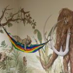Wandgemälde im Kinderraum mit dem Thema Safari