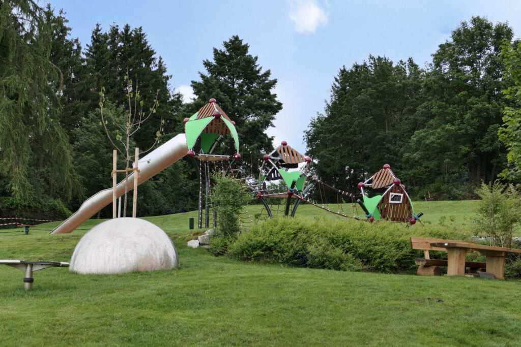 Spielplatz auf dem Klinikgelände