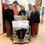 Stiftung Heiligenfeld spendet Geld für therapeutischen Lehnstuhl für Menschen mit Behinderung in Maria Bildhausen